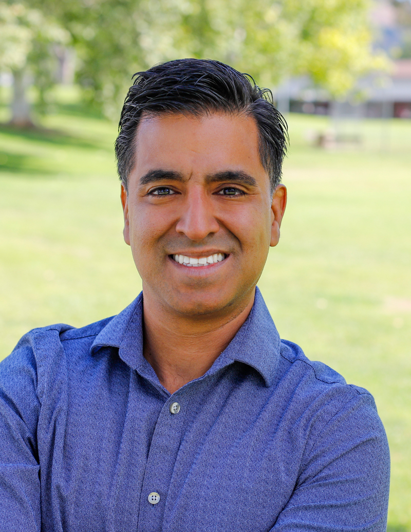 Luis D. González